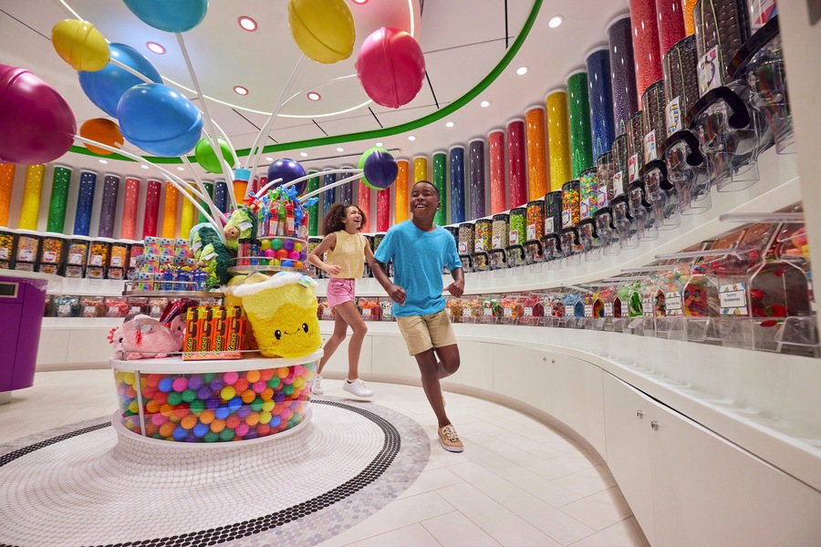 RCI Icon of the Seas Sugar Beach 1 - A.Hendel.jpg